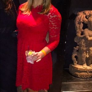 Shoshanna PERFECT condition red lace 3/4 length sleeve cocktail dress